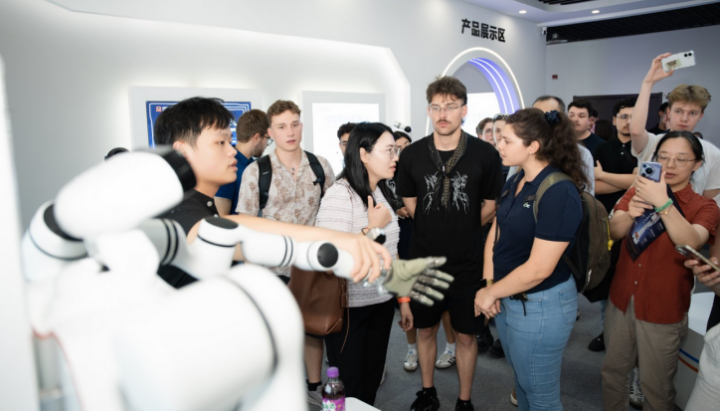 参观常州工业技术职业学院