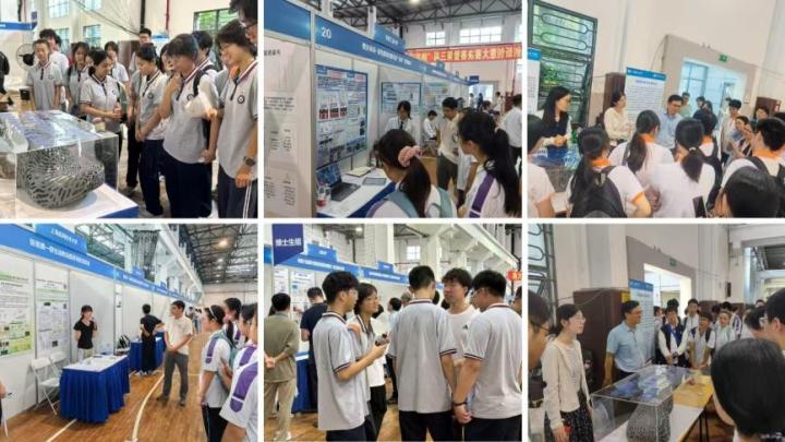 高中生与大一新生观展