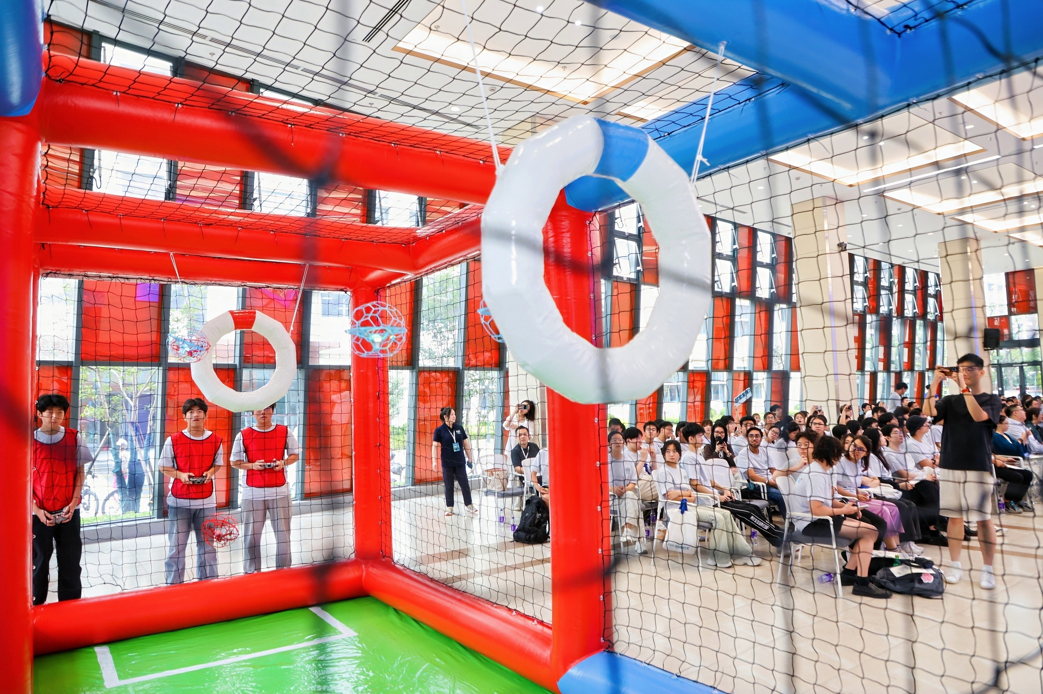 “逐空蹴球”3V3无人机足球挑战赛