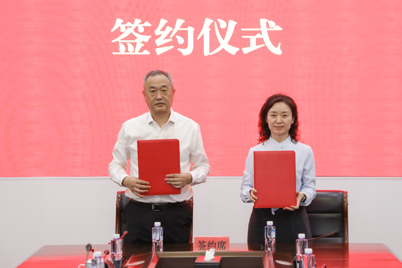 上海理工大学健康科学与工程学院党委与金汇镇党委签订党建共建协议书