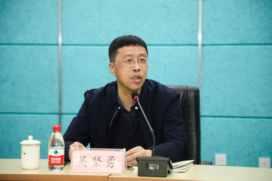 学校举行2021年就业工作总结表彰大会暨2022届毕业生就业工作推进会